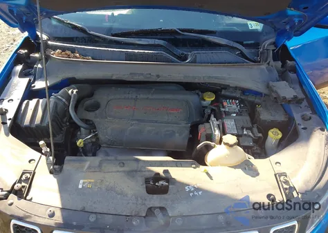 2018 Jeep Compass Latitude 4X4 z USA, uszkodzony, nr VIN 3C4NJDBB9JT314999